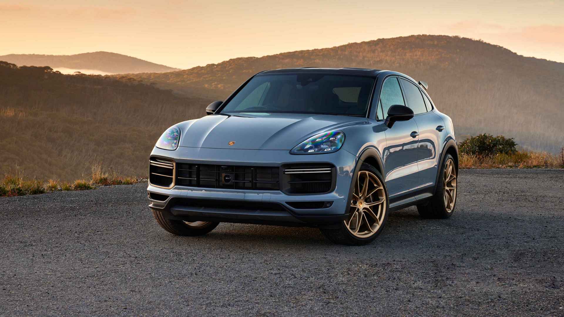 Porsche Cayenne Rental in Dubai